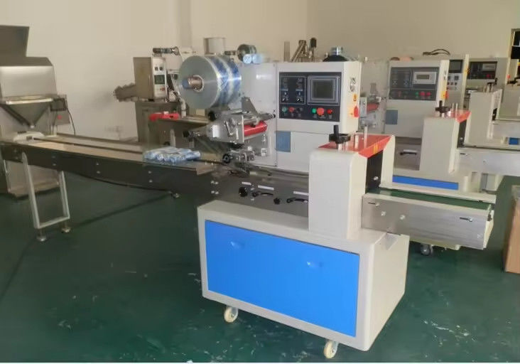 Macchina di imballaggio automatico a flusso orizzontale per la pasticceria