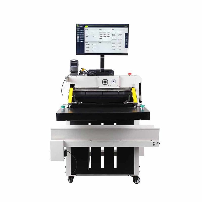 E Commerce Express Automatic Packing Machine per sacchetti in PE nero riempendo le necessità quotidiane come libri abbigliamento giocattoli hardware