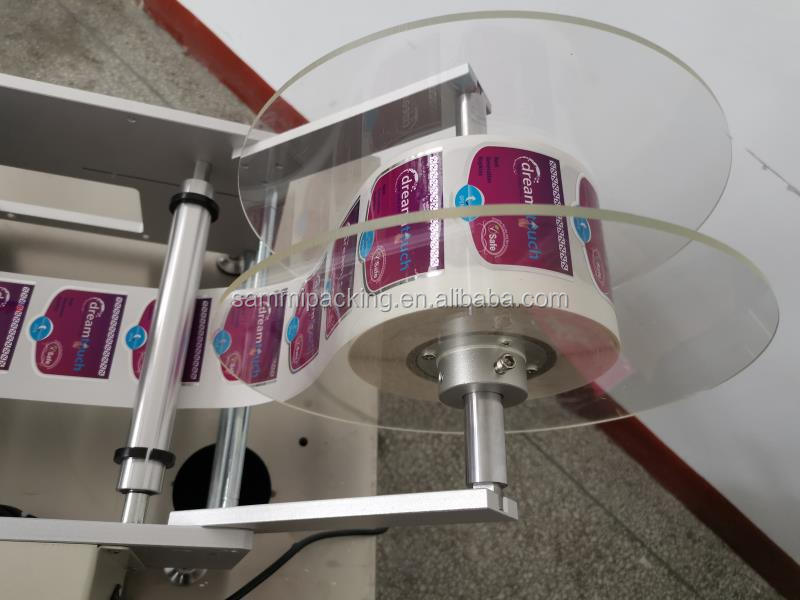 Etichettatrice semiautomatica a basso prezzo per bottiglie rotonde a doppia faccia per barattoli di vetro e lattine