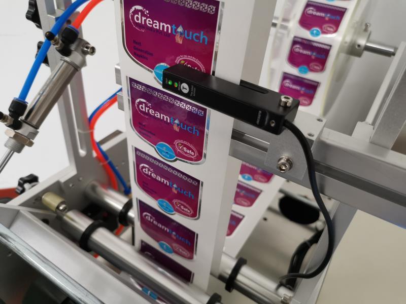 Produttore professionale di etichettatrici compatte da tavolo, etichettatrici complete o parziali per l'industria alimentare/cosmetica