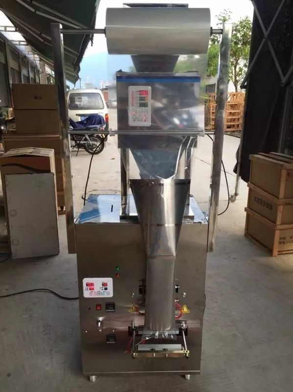 Macchina automatica per l'imballaggio di polveri e granulati di alta qualità 100-500g, noci, spezie, peperoncino, cereali, polveri, snack, macchina insacchettatrice con CE