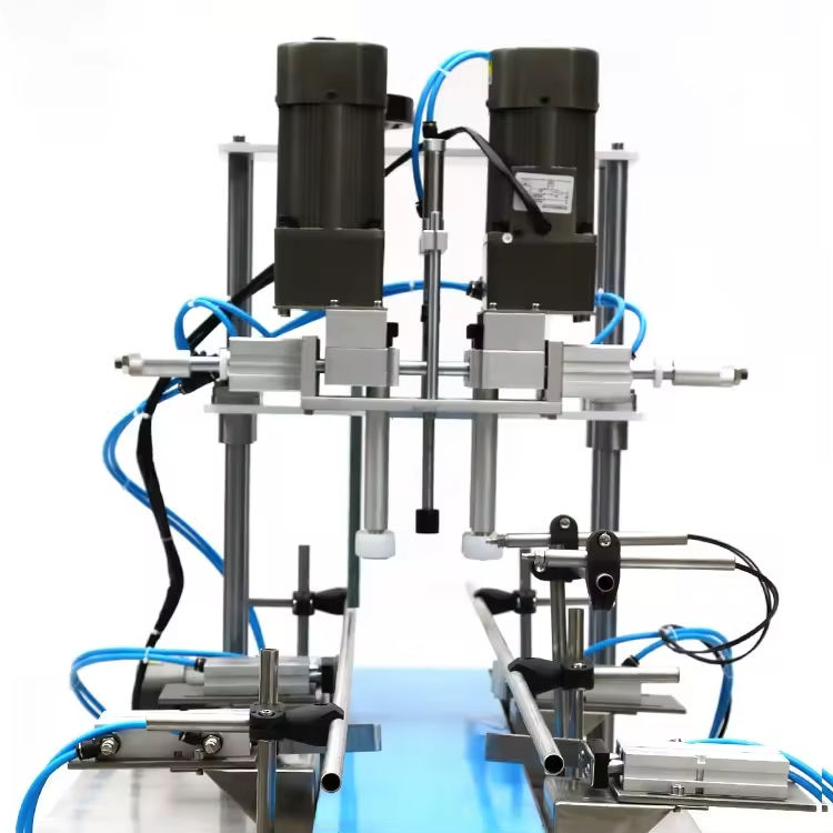 Macchina di ping per tappi di bottiglie in plastica per animali domestici per profumi e bottiglie d'acqua per bevande ad alta velocità, macchina da tavolo per riempimento e tappatura del miele