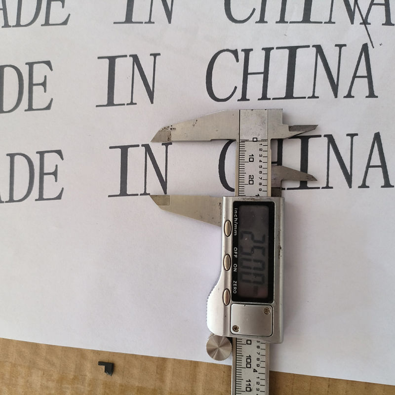 Macchine di codifica per stampanti a getto d'inchiostro portatili da 25,4 mm per cartoni a data batch