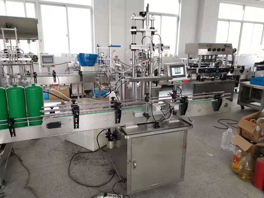 Cappottole liquide e macchine di etichettatura automatiche